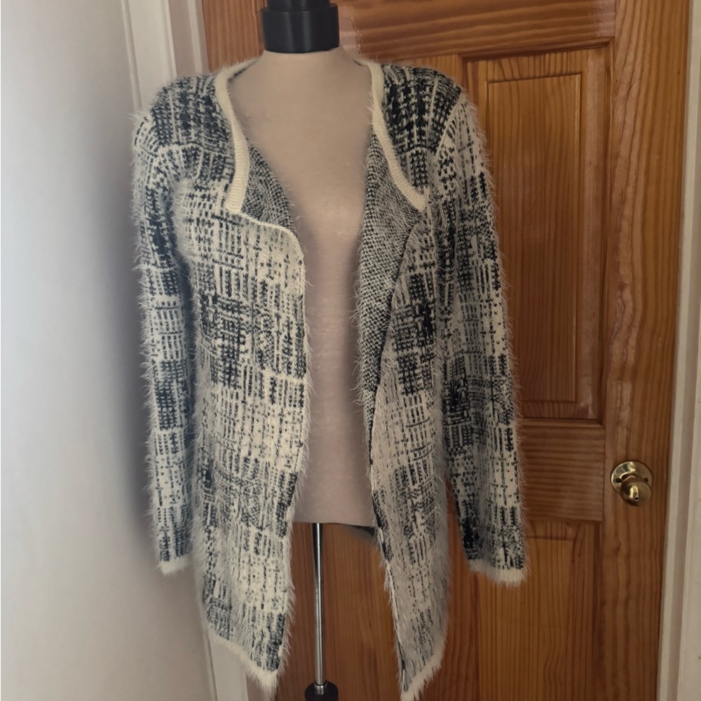 Forever 21 Black and White Women's Open Front Furry Sweater